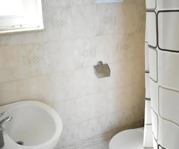 Serene Ocean Apartman